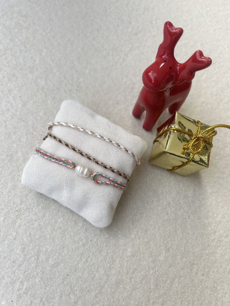 Bracelet cordon perle d’eau douce